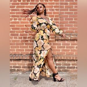 V neck long sleeve‎ dress with mustard floral print.